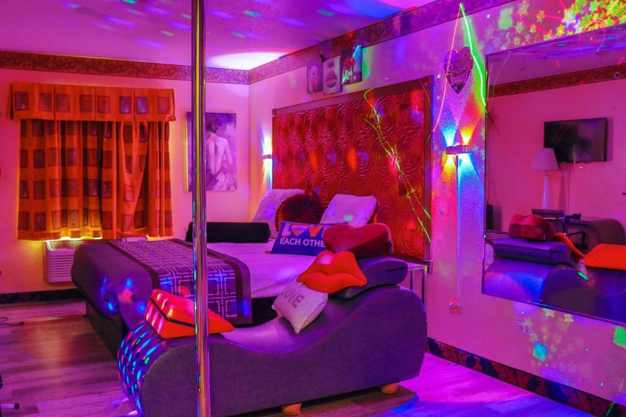 Luxe Romantic Suites Dolton Buitenkant foto