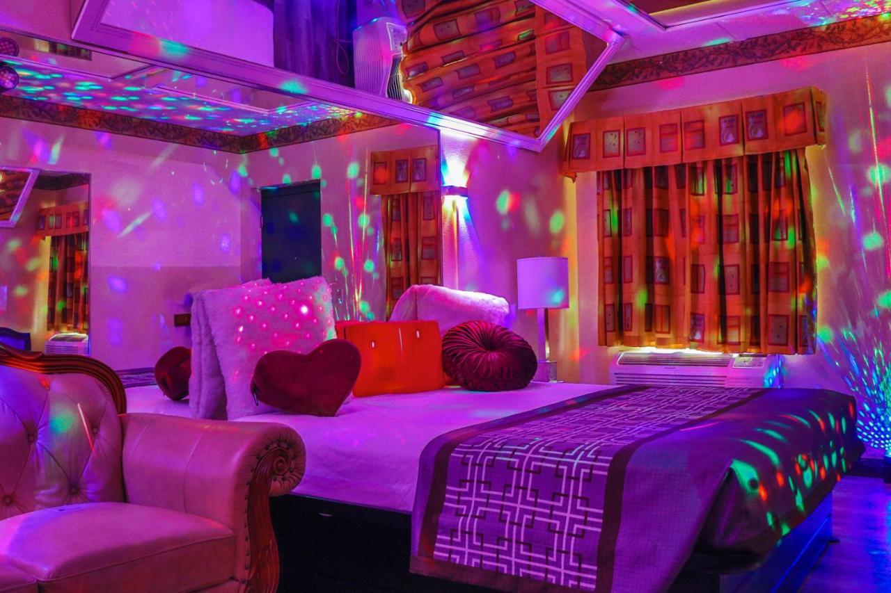 Luxe Romantic Suites Dolton Buitenkant foto