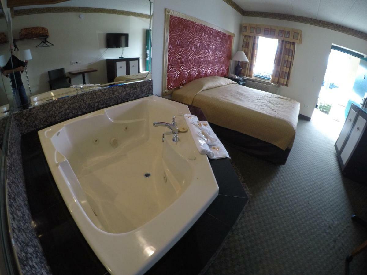 Luxe Romantic Suites Dolton Buitenkant foto